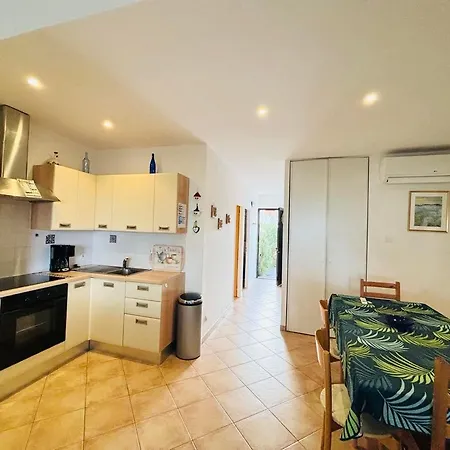 Boug 26 * Lumio (Corsica)