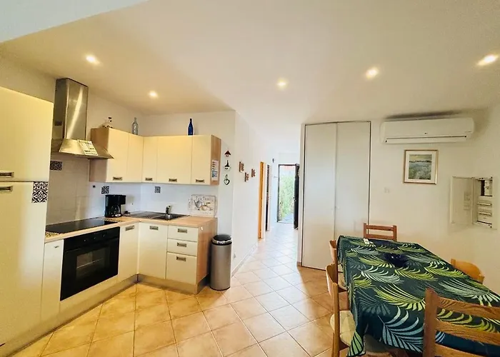 Boug 26 * Lumio (Corsica)